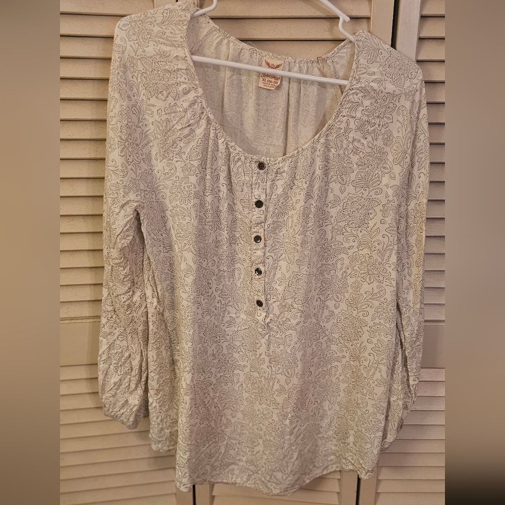 Faded Glory 16-18 top